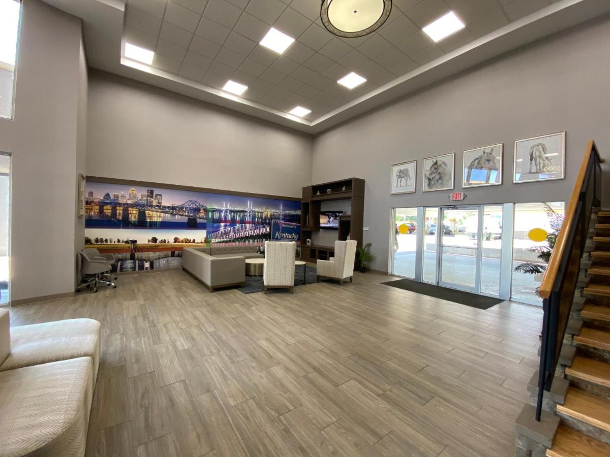 לואיוויל Clarion Pointe University/Expo מראה חיצוני תמונה